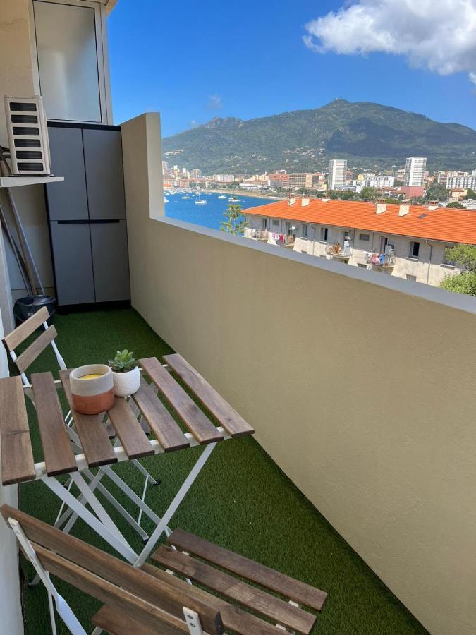 Appartement T2 Vue - Entre Aeroport Et Centre-ville Ajaccio (Corsica)